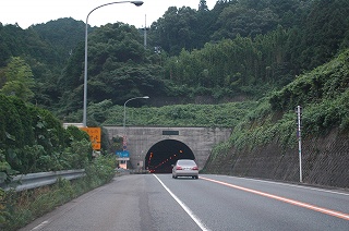 冷や水 トンネル